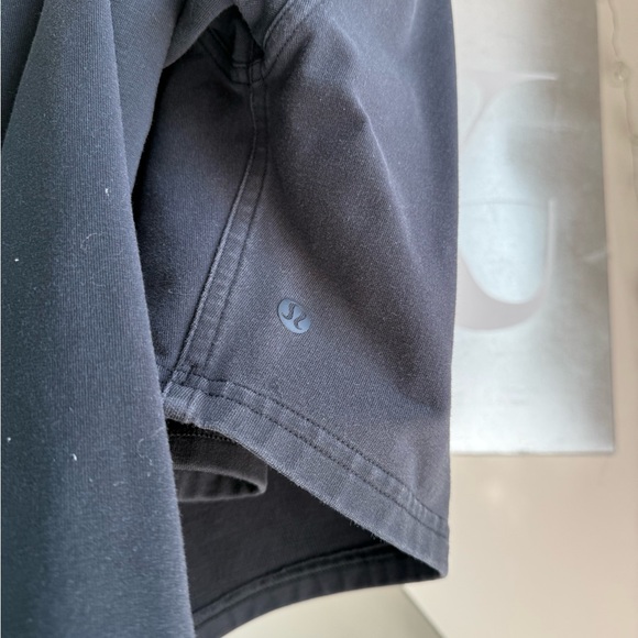 NWTOT Black lululemon all yours cropped hoodie - Picture 10 of 10